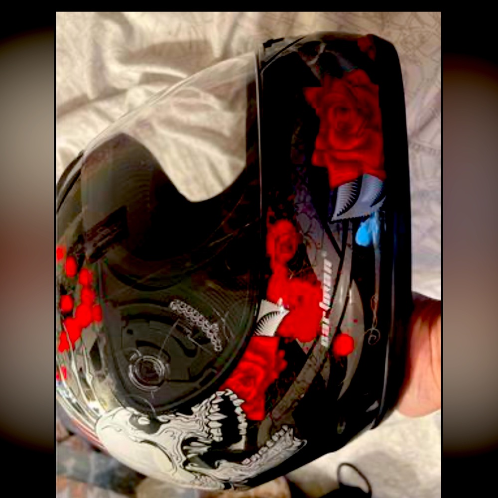 Women’s skull and Roses Motorcycle Helmet